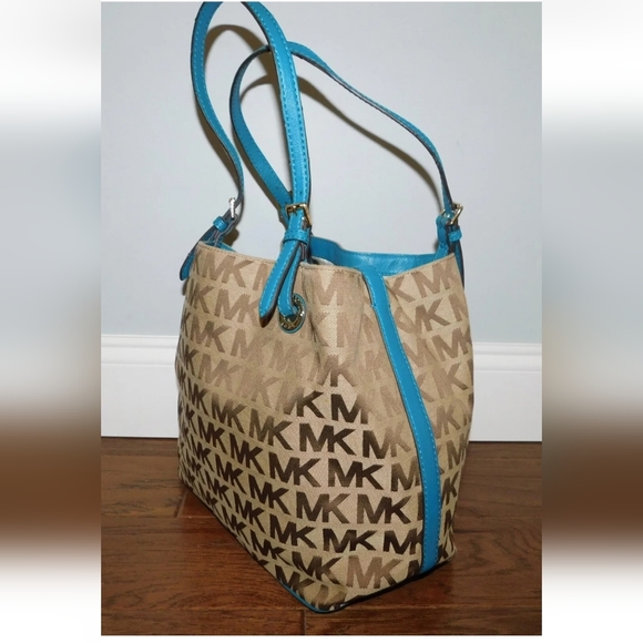 NWOT Michael Kors Handbag - Picture 2 of 6